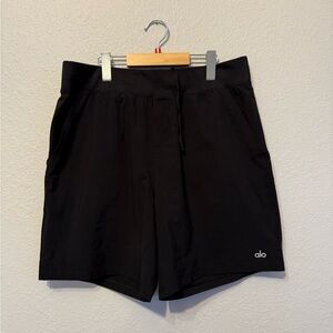 Alo 7” Repetition Short - Black